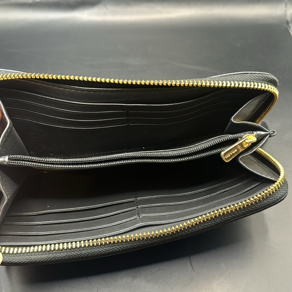 EUC- COACH Zip Around Long Wallet - Picture 7 of 12